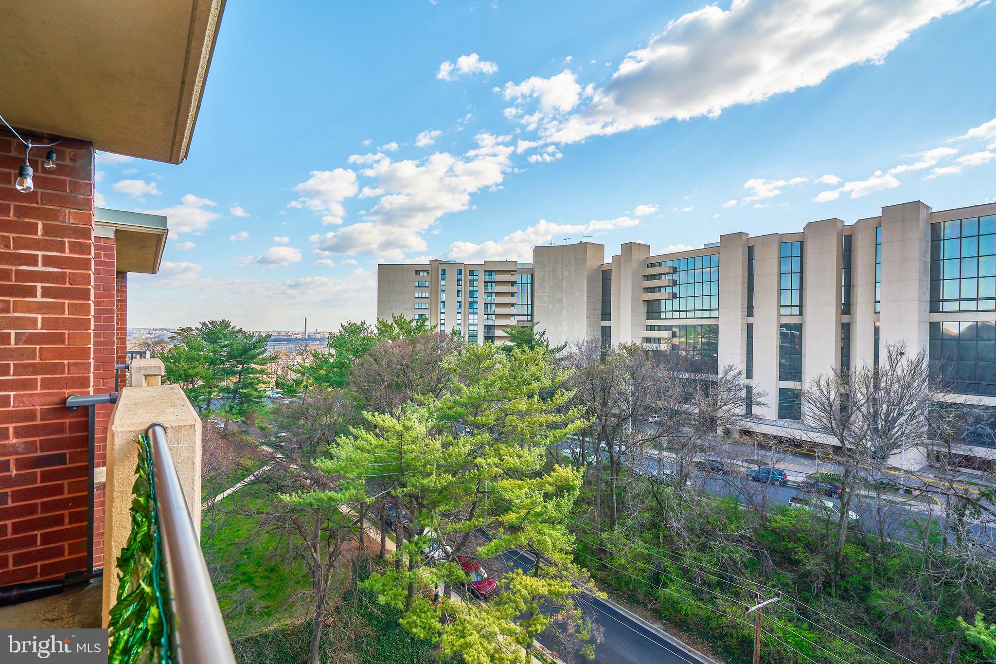 1300 ARMY NAVY DR #1010