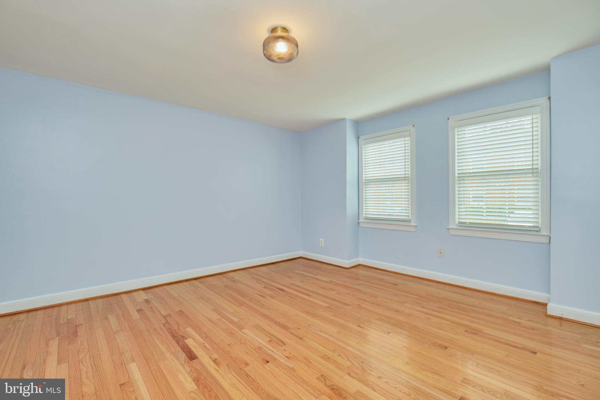 2501 ARLINGTON BLVD #2