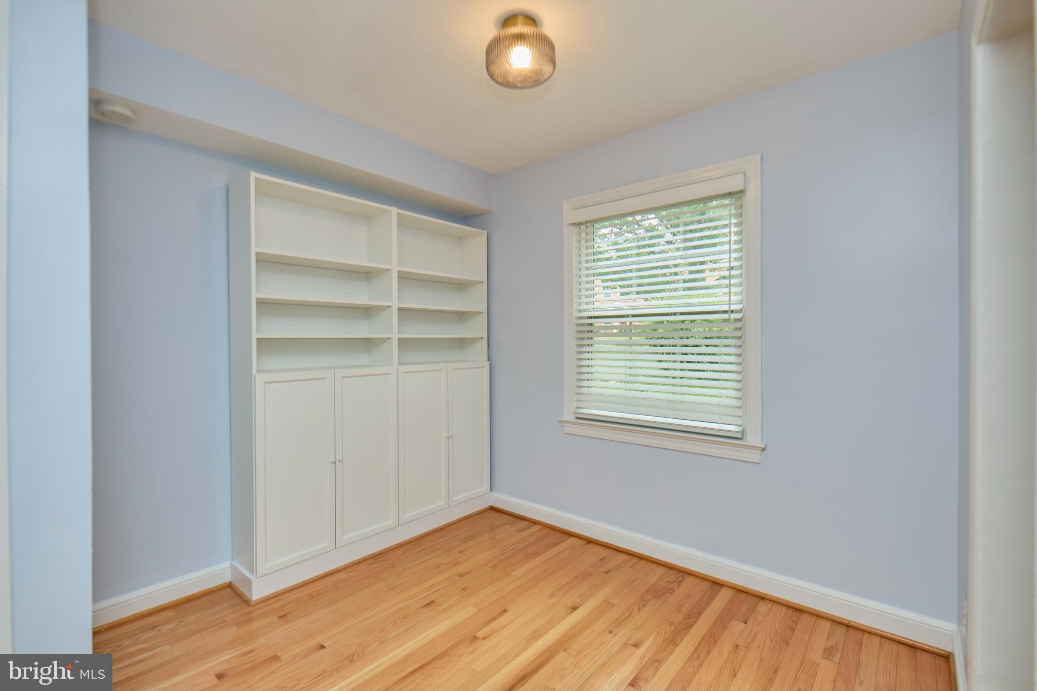 2501 ARLINGTON BLVD #2