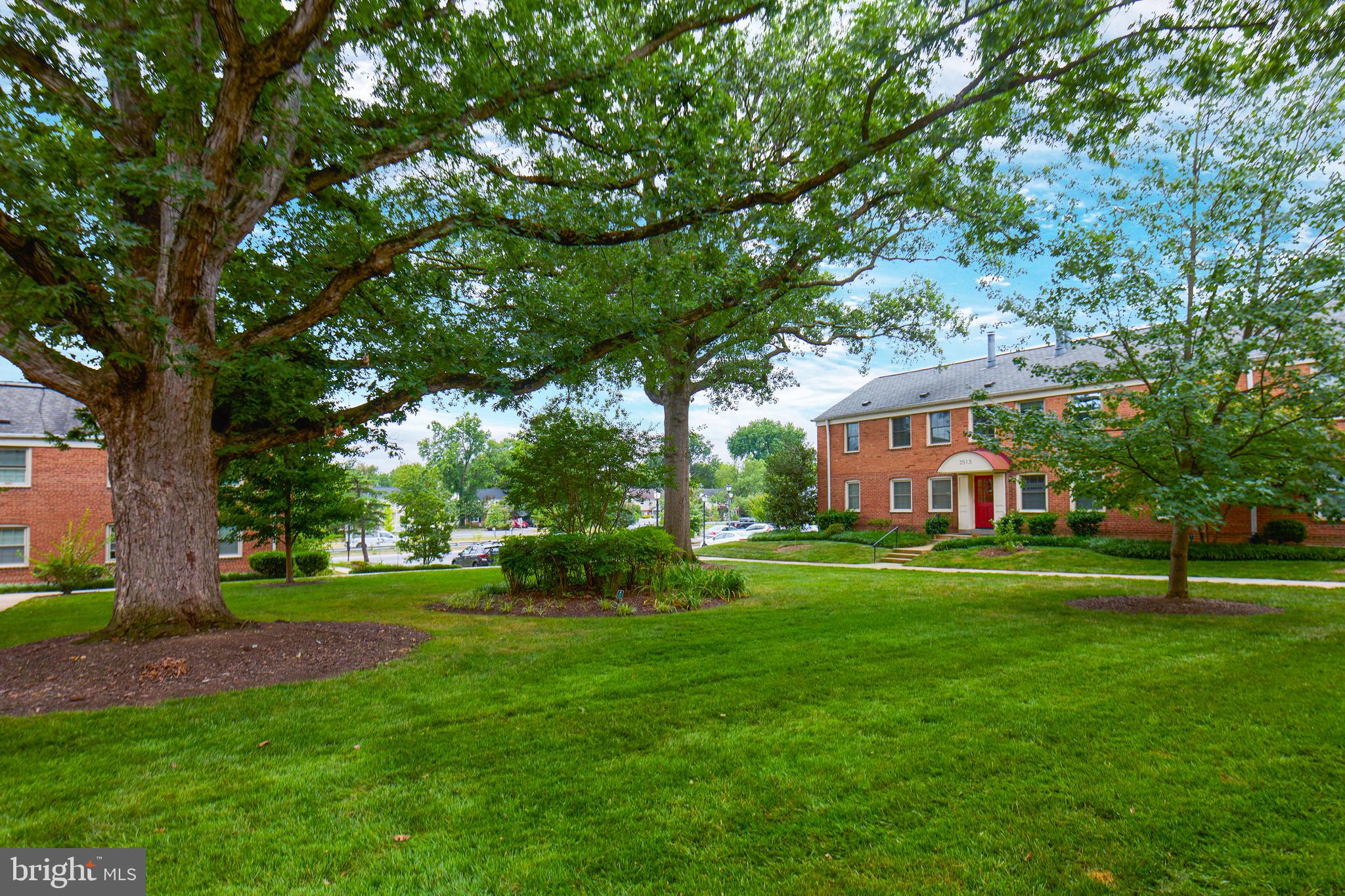 2501 ARLINGTON BLVD #2