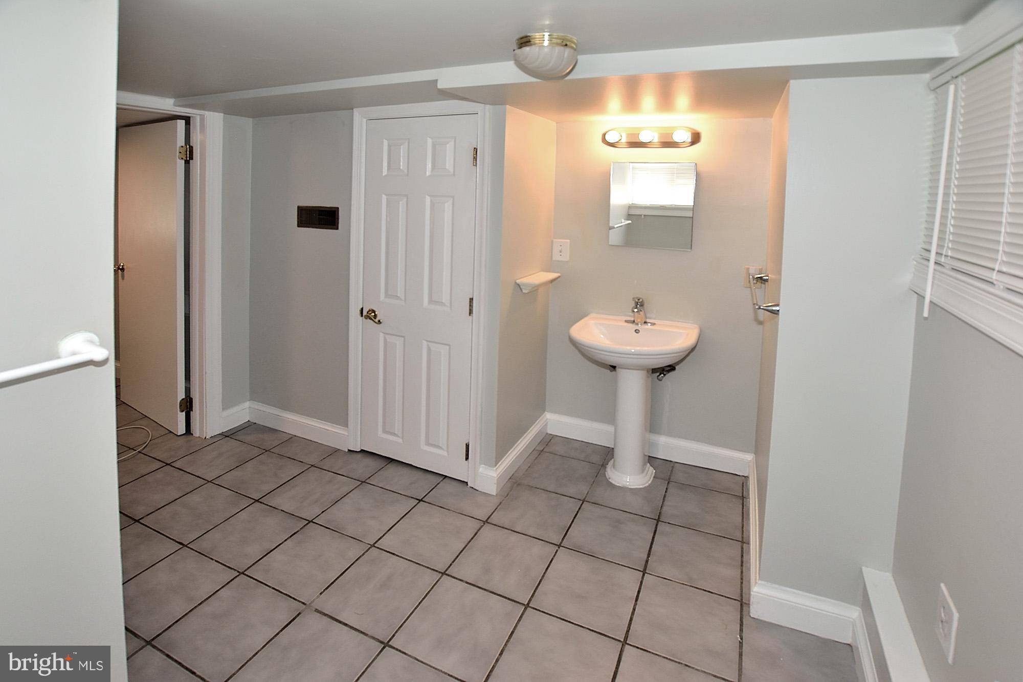 2260 N NOTTINGHAM STREET