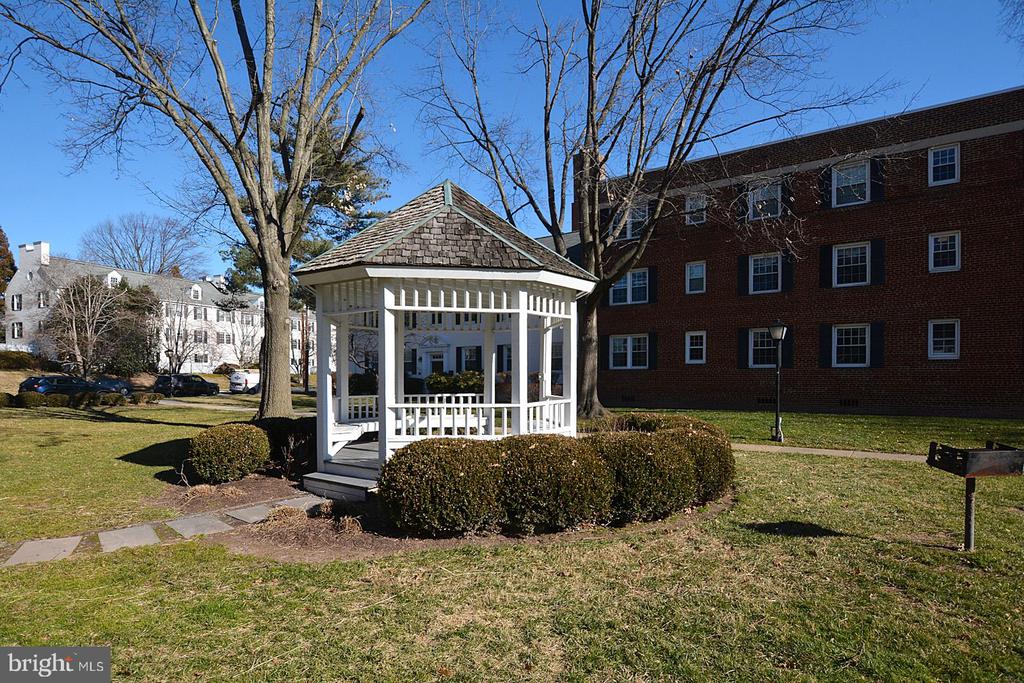 2902 13TH ROAD S 102