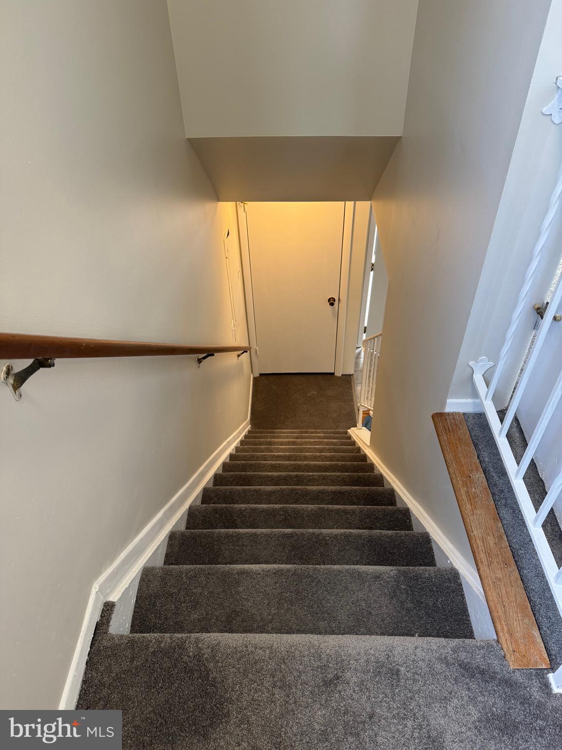 5733 8TH STREET N