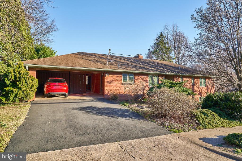 2509 QUINCY STREET