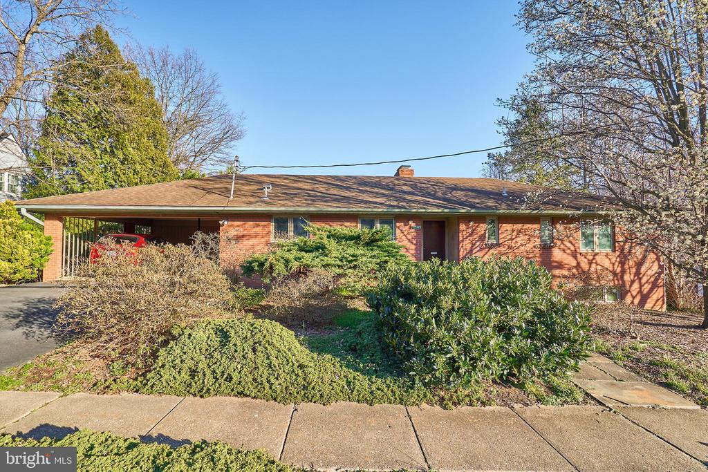 2509 QUINCY STREET