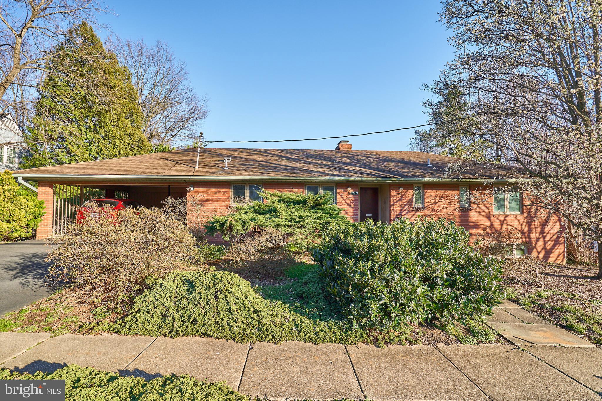 2509 QUINCY STREET