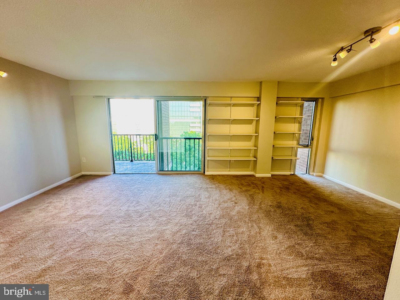 1300 ARMY NAVY DRIVE 1010