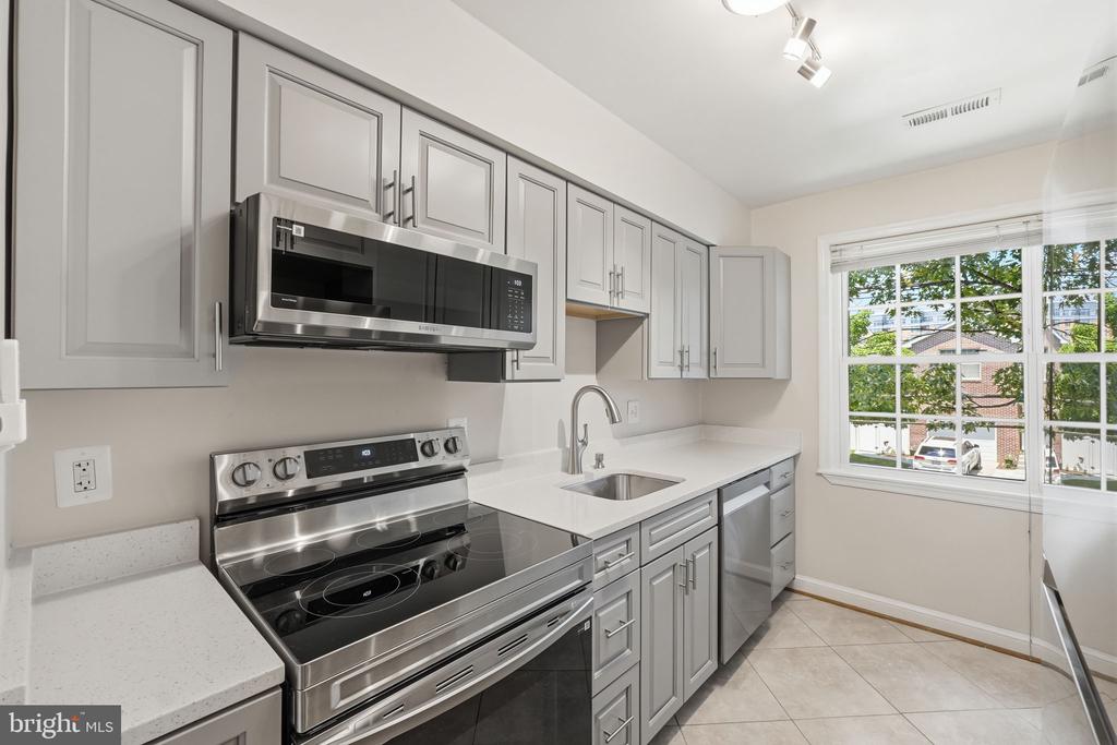 2900 13TH STREET S 201