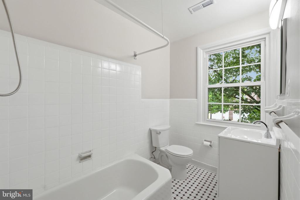 2900 13TH STREET S 201