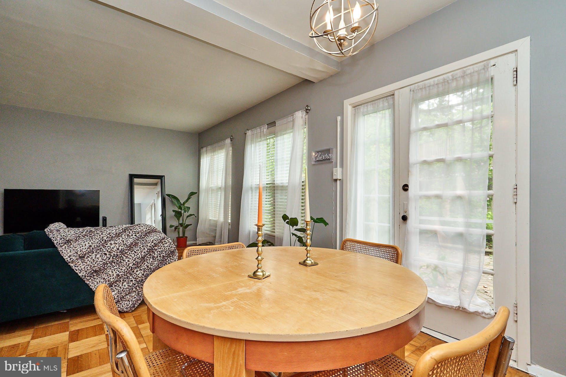 1336 Martha Custis Dr