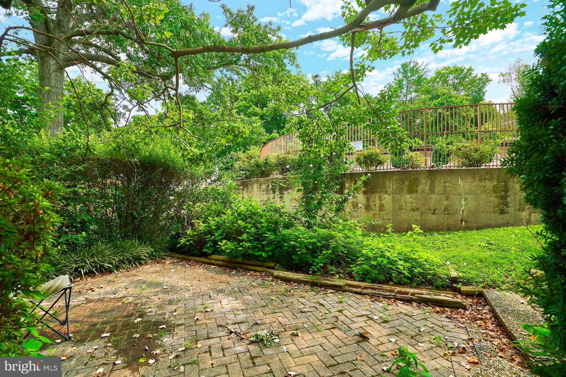 1336 Martha Custis Dr