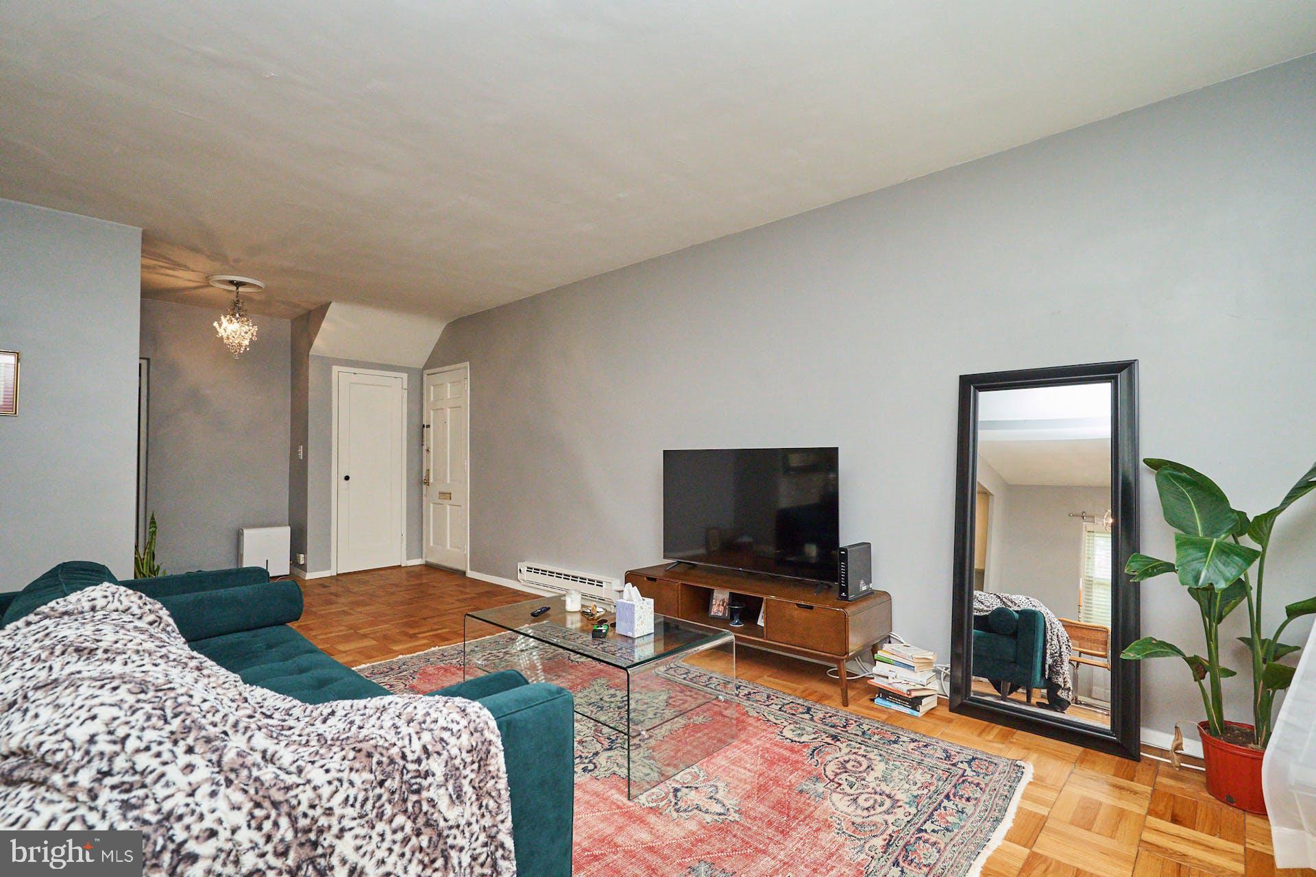 1336 Martha Custis Dr