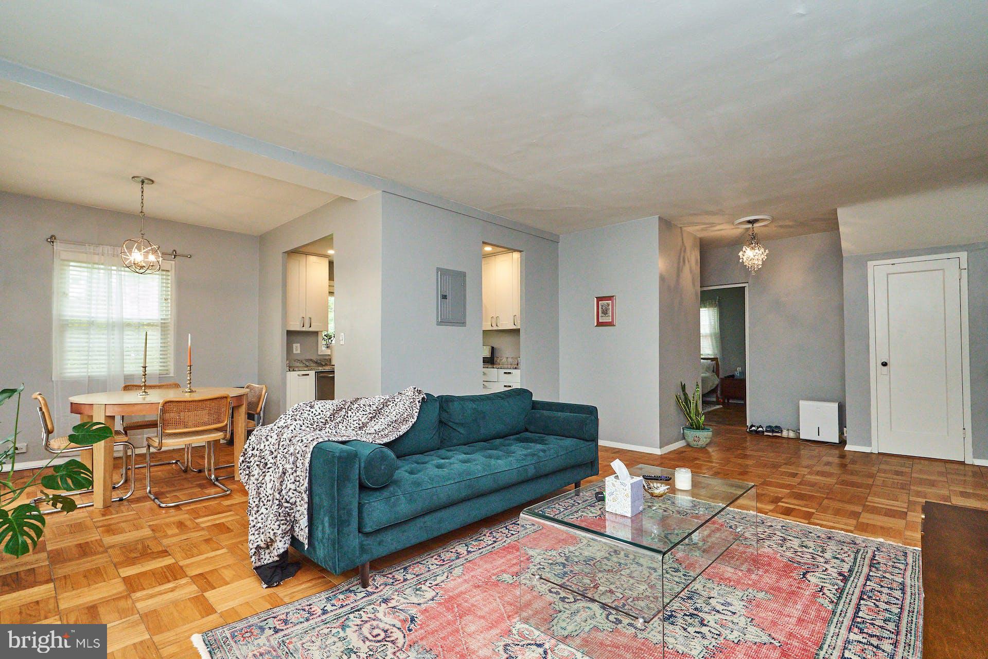 1336 Martha Custis Dr