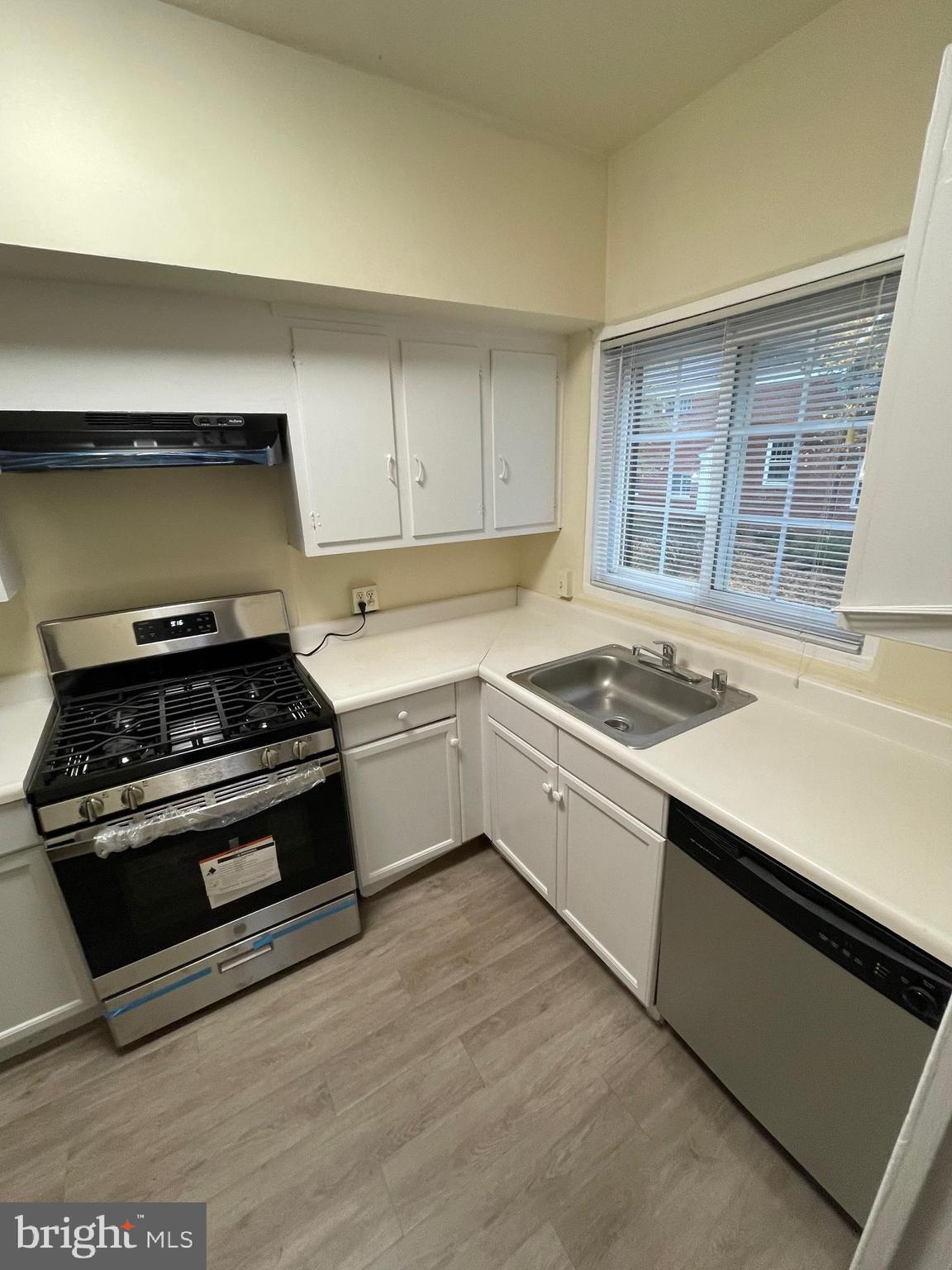 1318 Martha Custis Dr