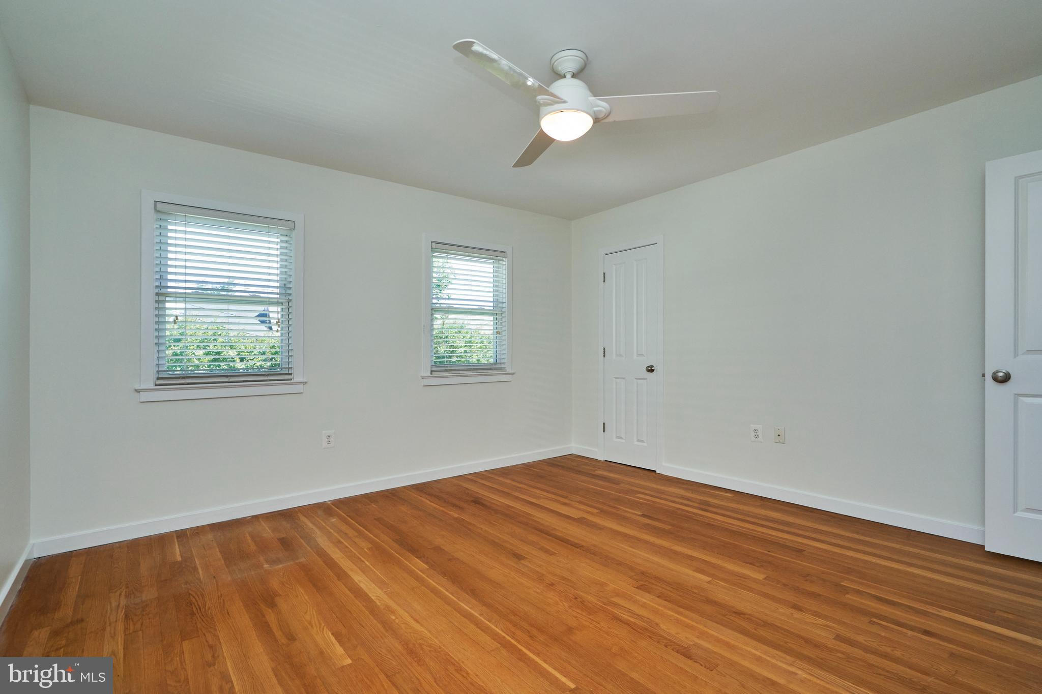 327 LAVERNE AVE