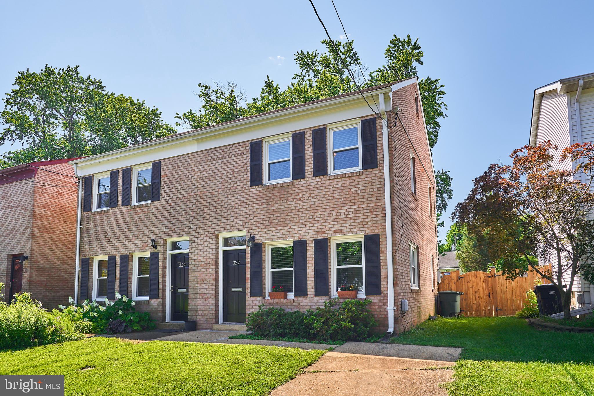 327 LAVERNE AVE