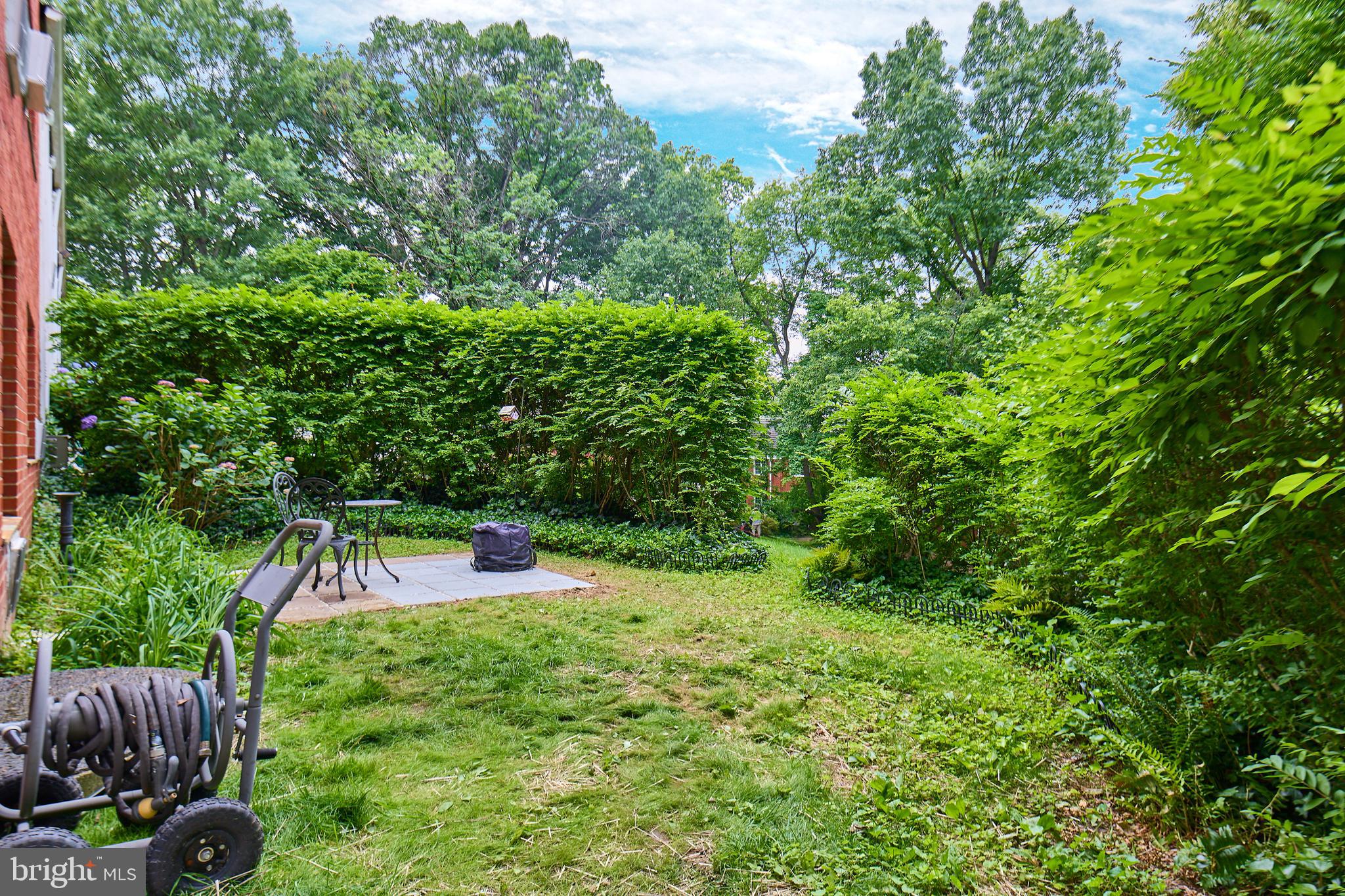 3501 Martha Custis Dr