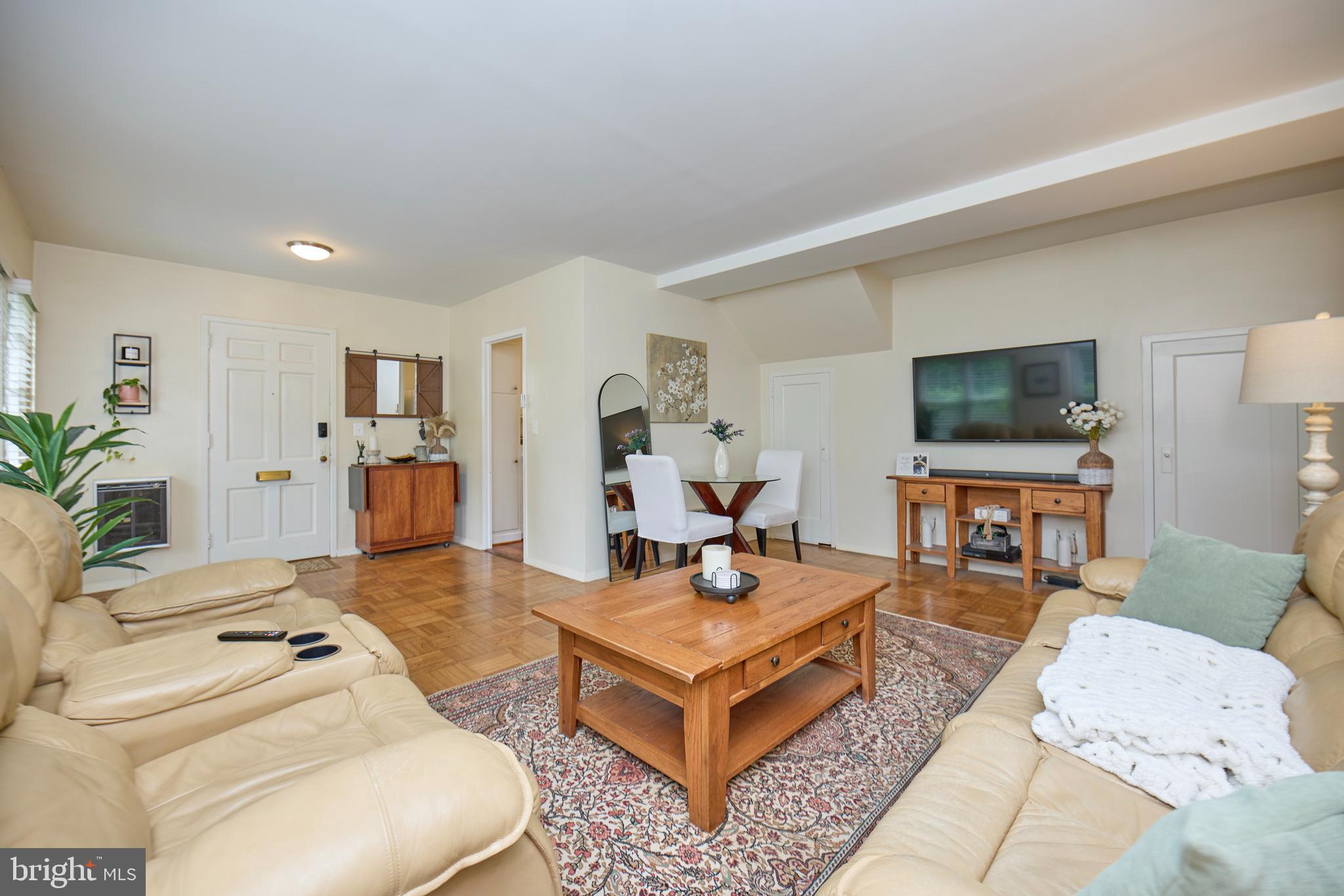 3501 Martha Custis Dr