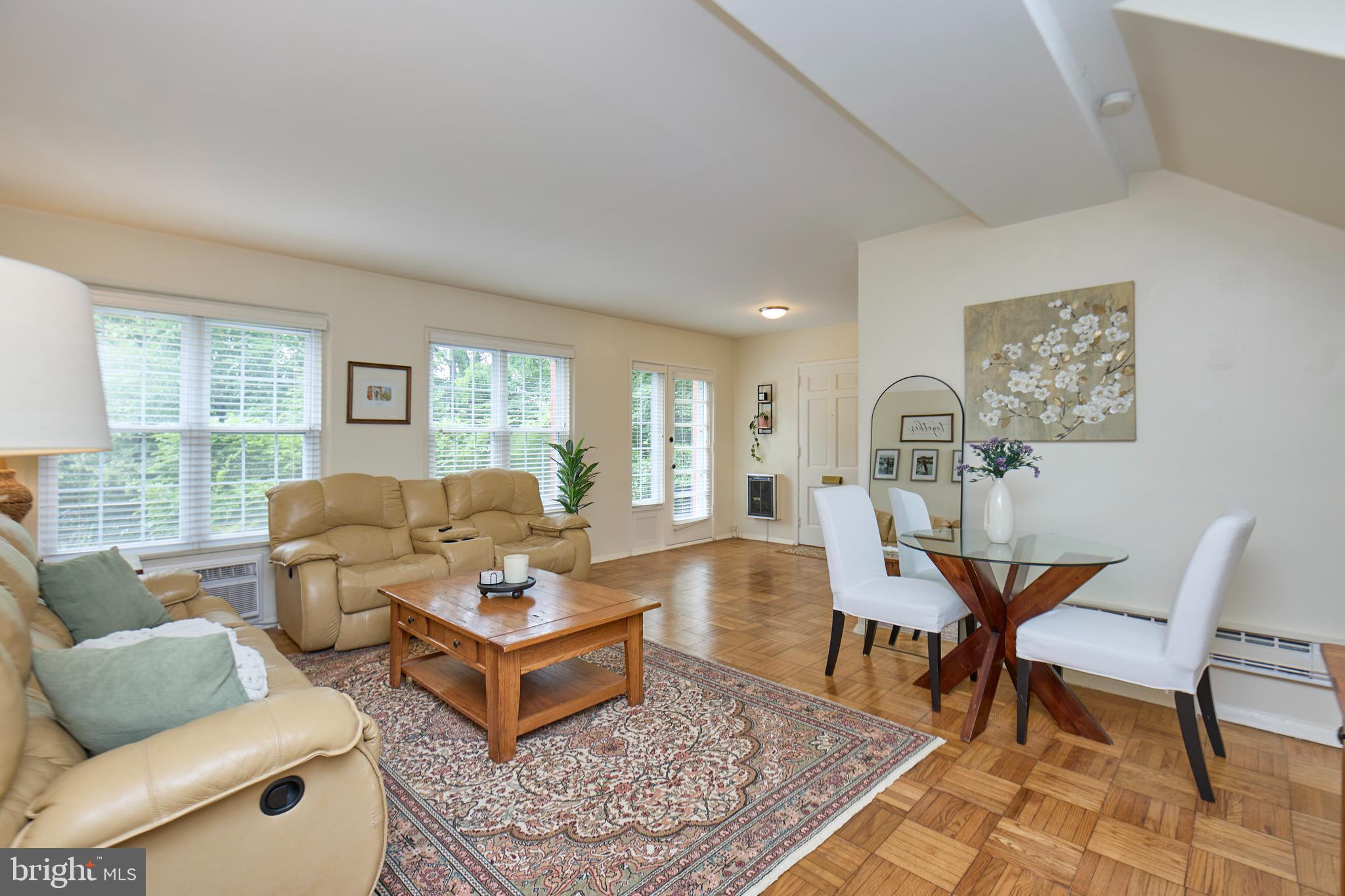 3501 Martha Custis Dr