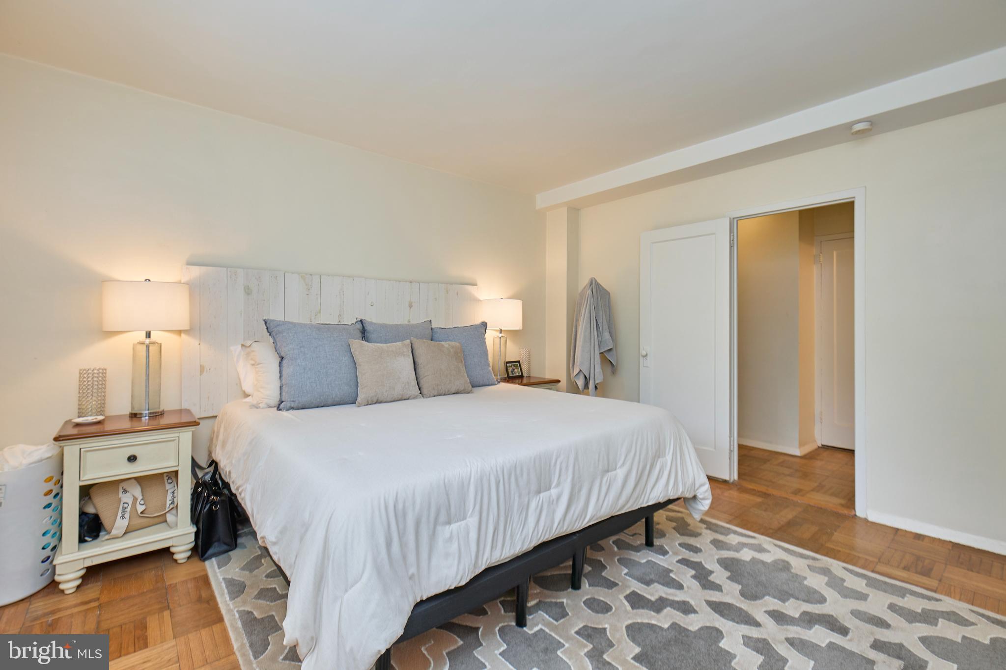 3501 Martha Custis Dr