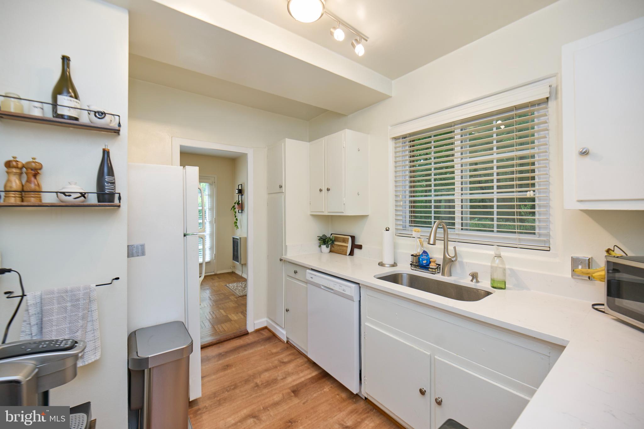 3501 Martha Custis Dr