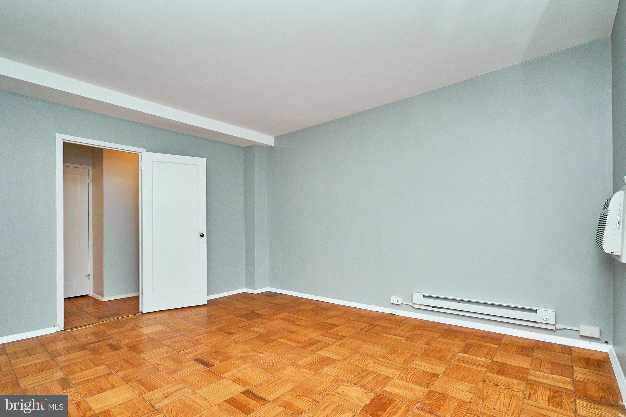 3517 MARTHA CUSTIS DR