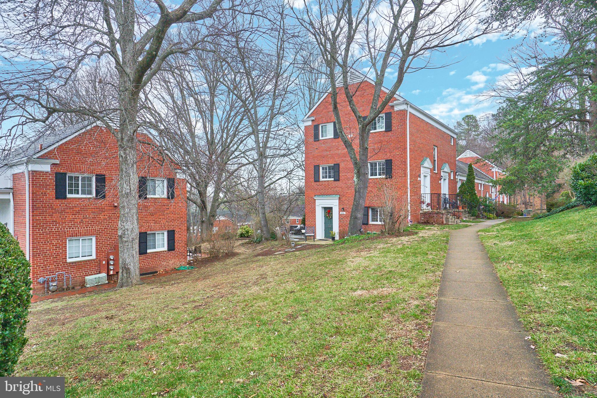 3517 MARTHA CUSTIS DR