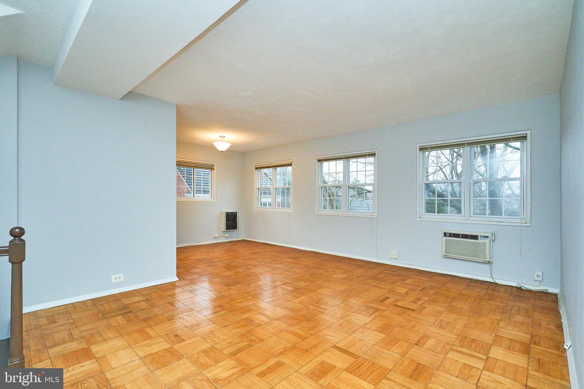 3517 MARTHA CUSTIS DR