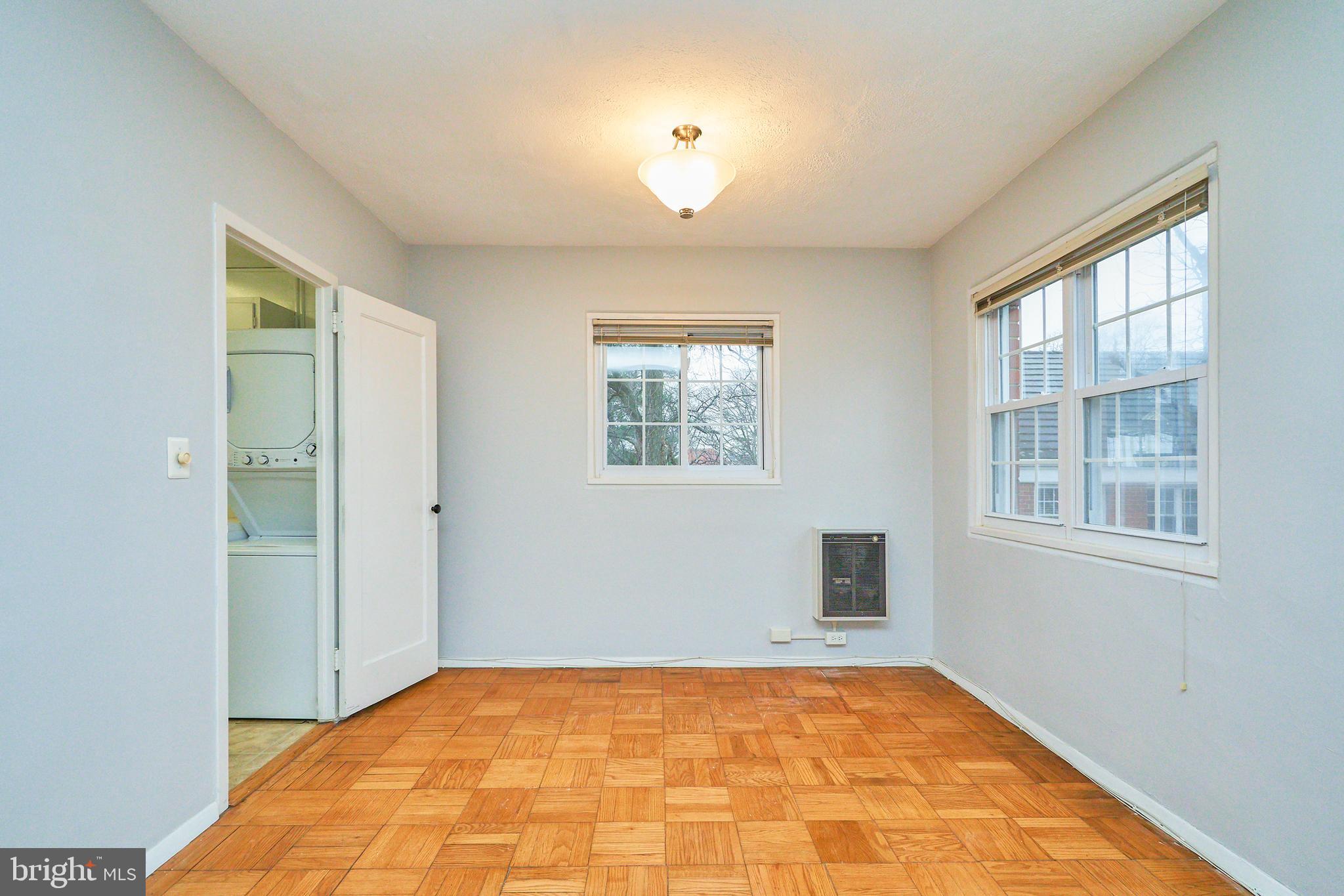 3517 MARTHA CUSTIS DR