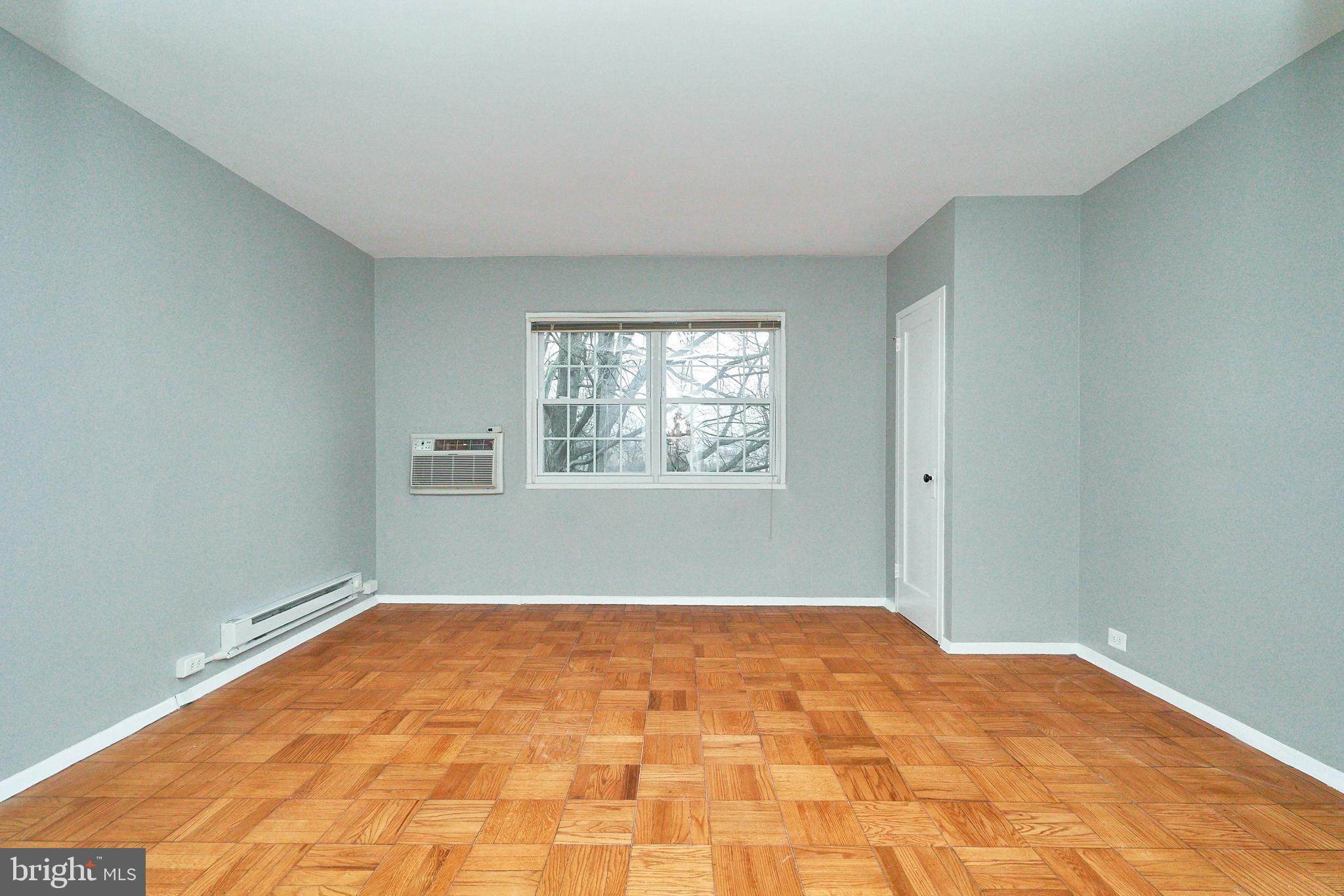 3517 MARTHA CUSTIS DR