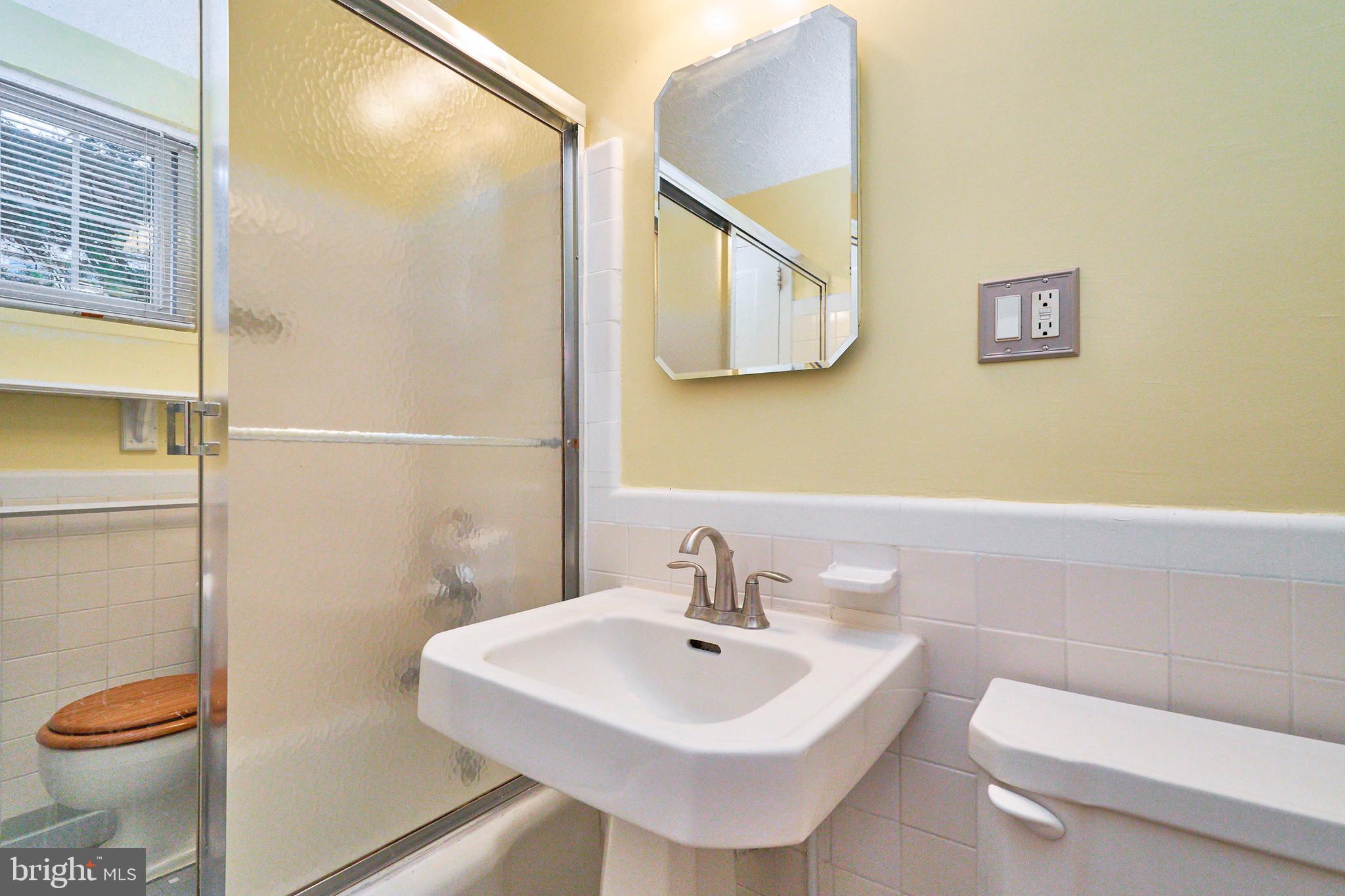 3517 MARTHA CUSTIS DR