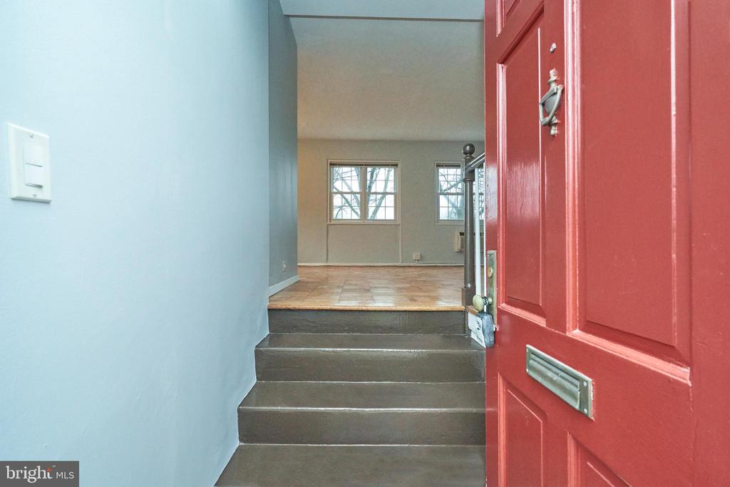 3517 MARTHA CUSTIS DR