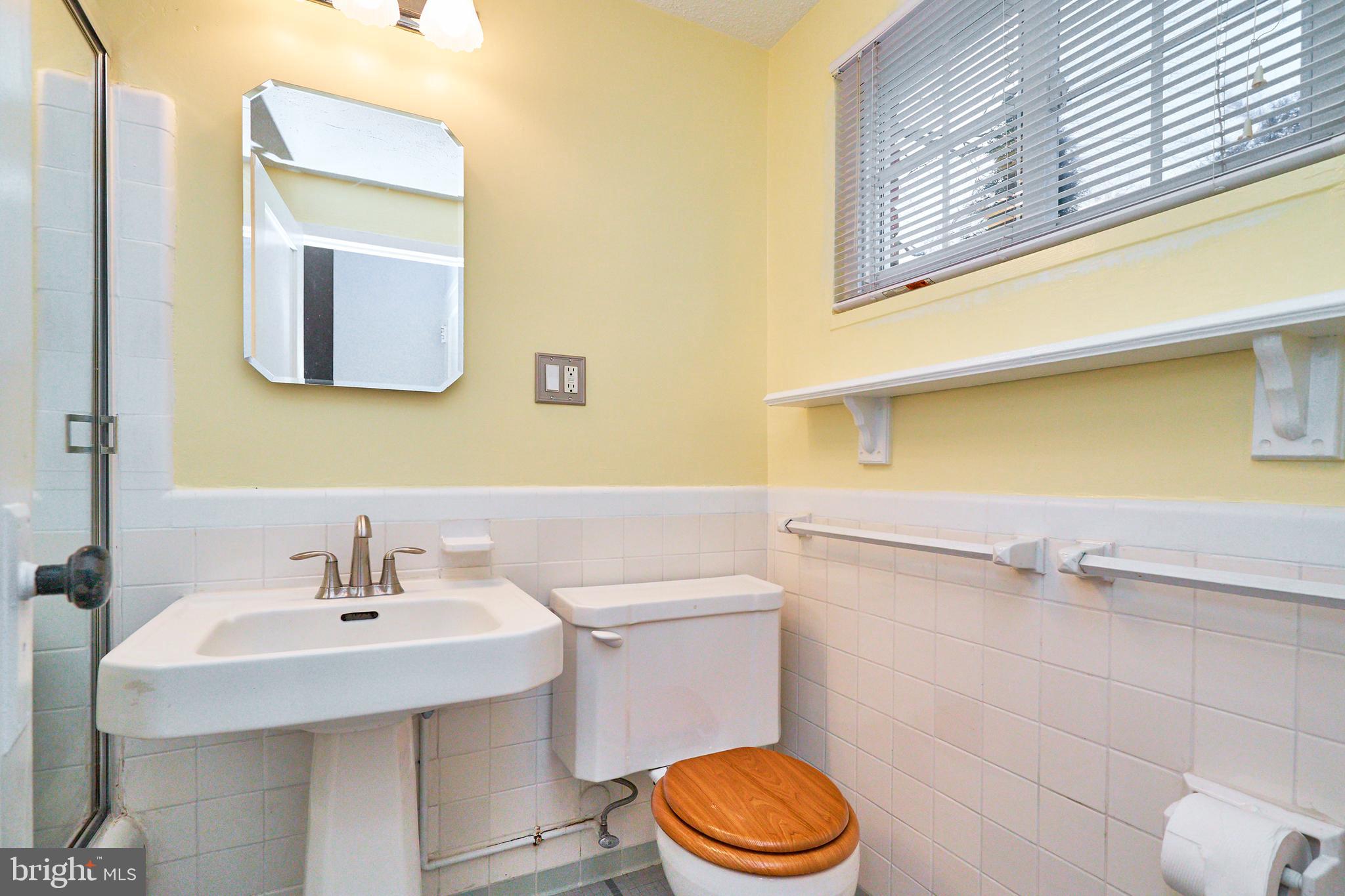 3517 MARTHA CUSTIS DR