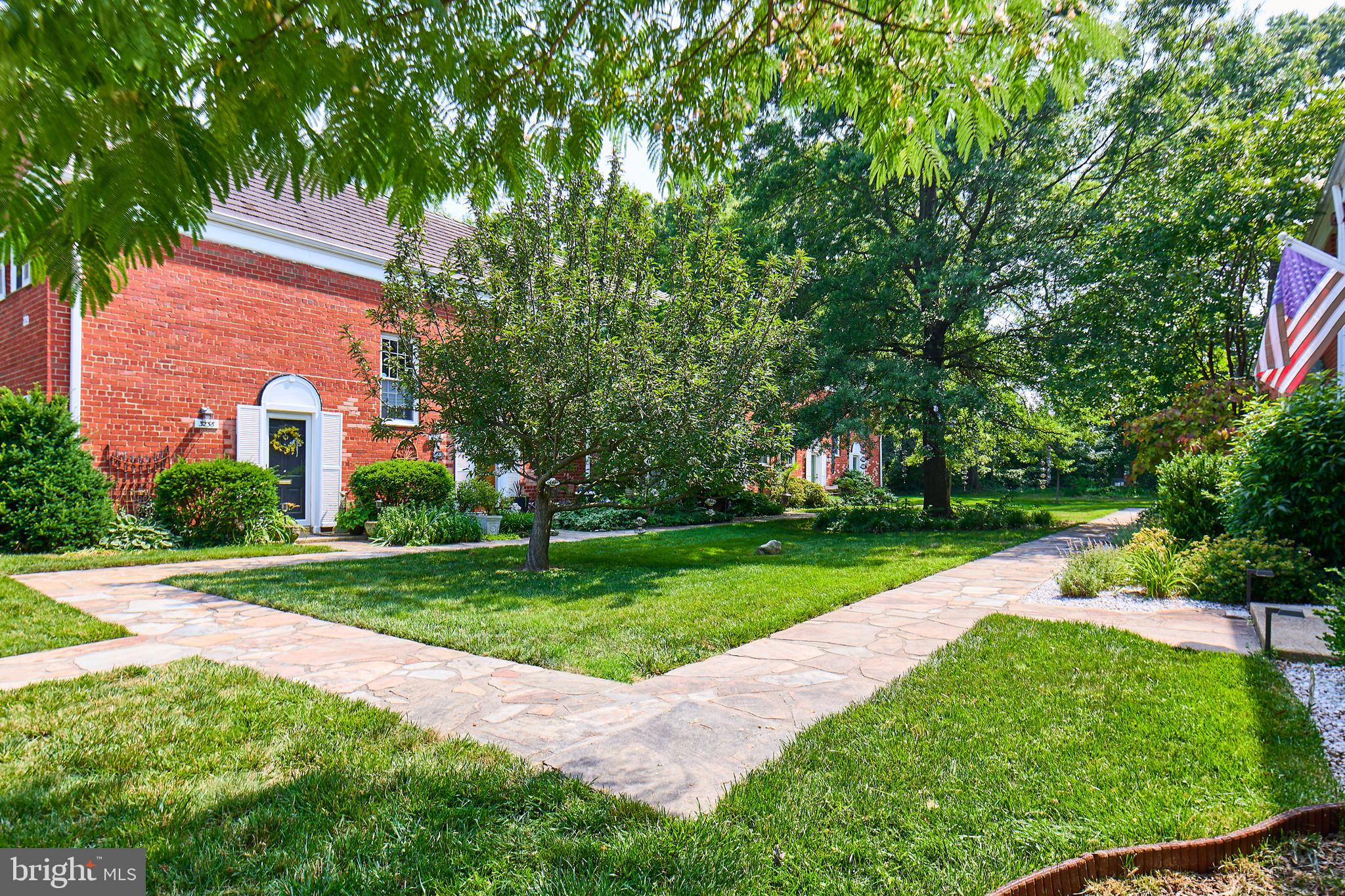 3254 Martha Custis Dr