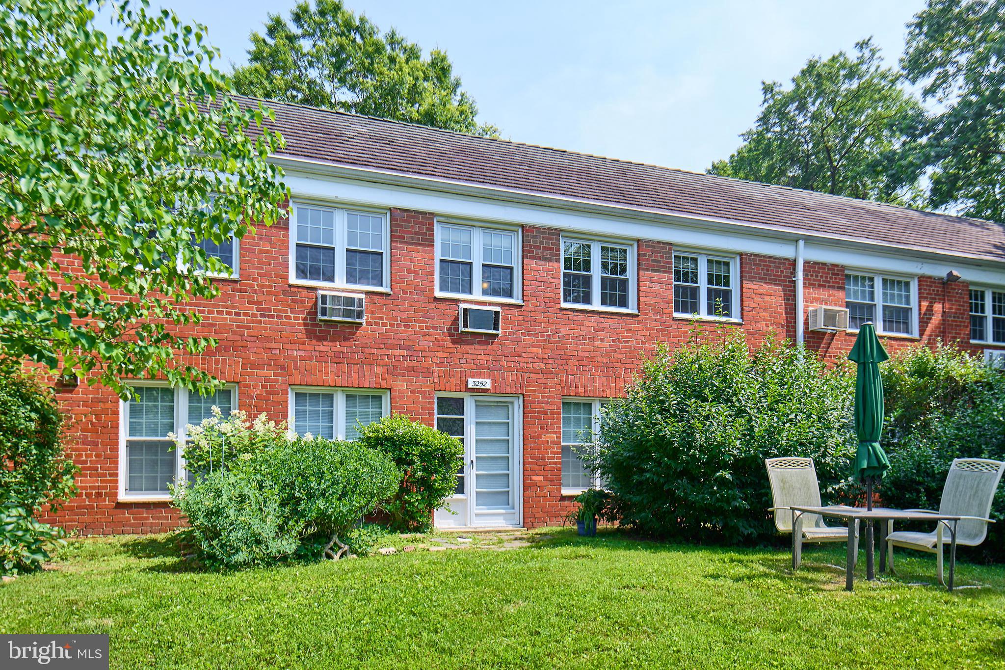 3254 Martha Custis Dr