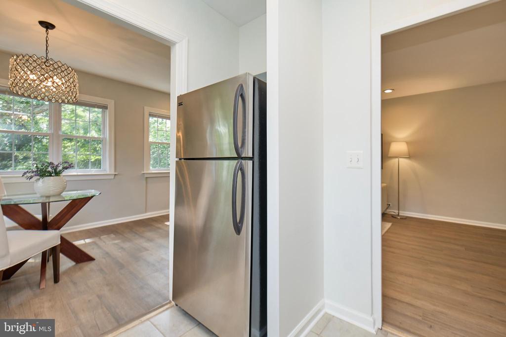 3111 Valley Dr
