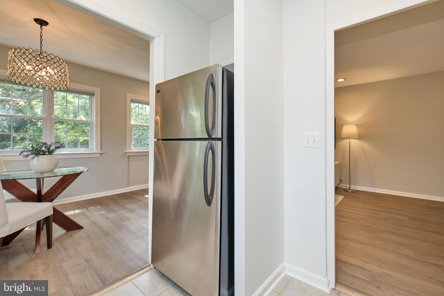 3111 Valley Dr