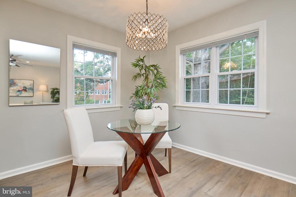 3111 Valley Dr