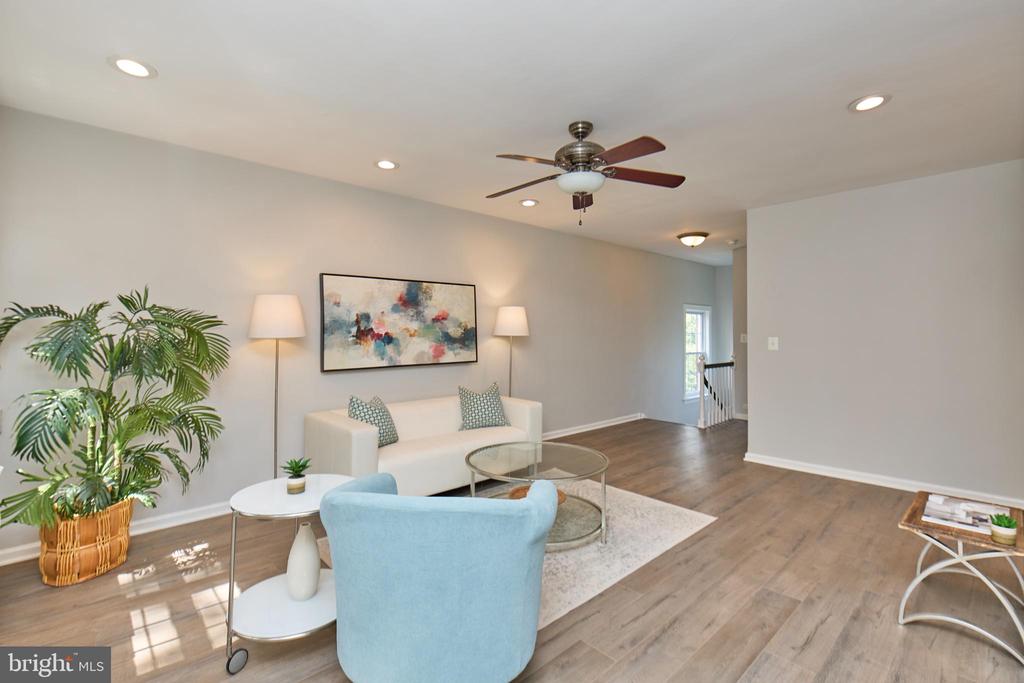 3111 Valley Dr