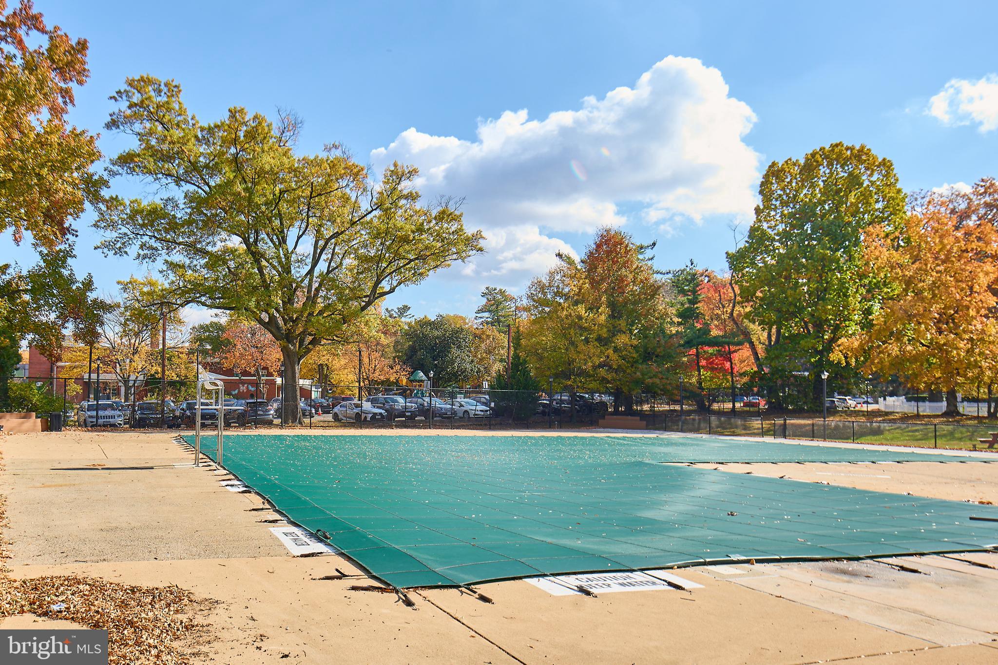 1638 MOUNT EAGLE PLACE