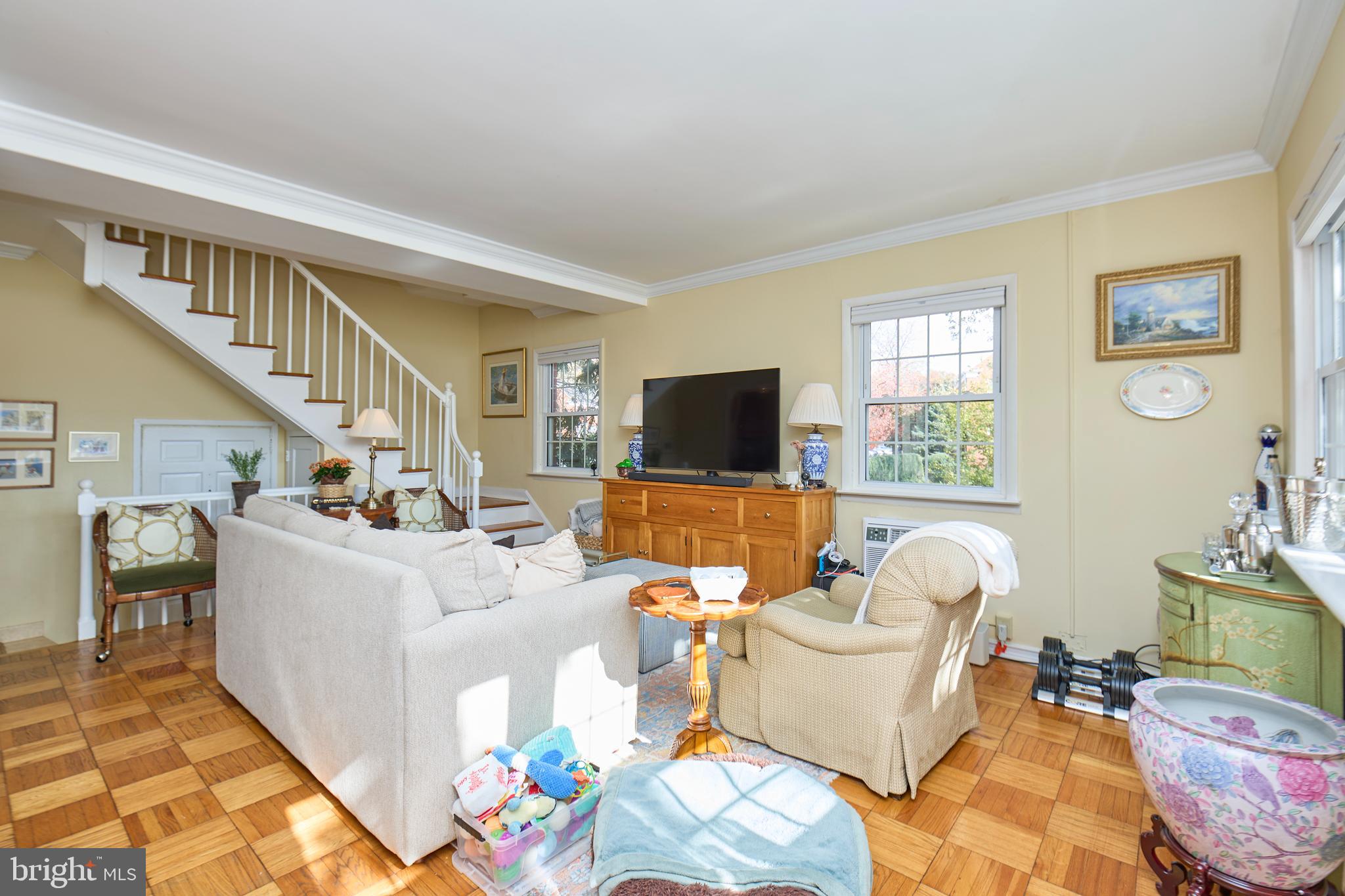 1638 MOUNT EAGLE PLACE