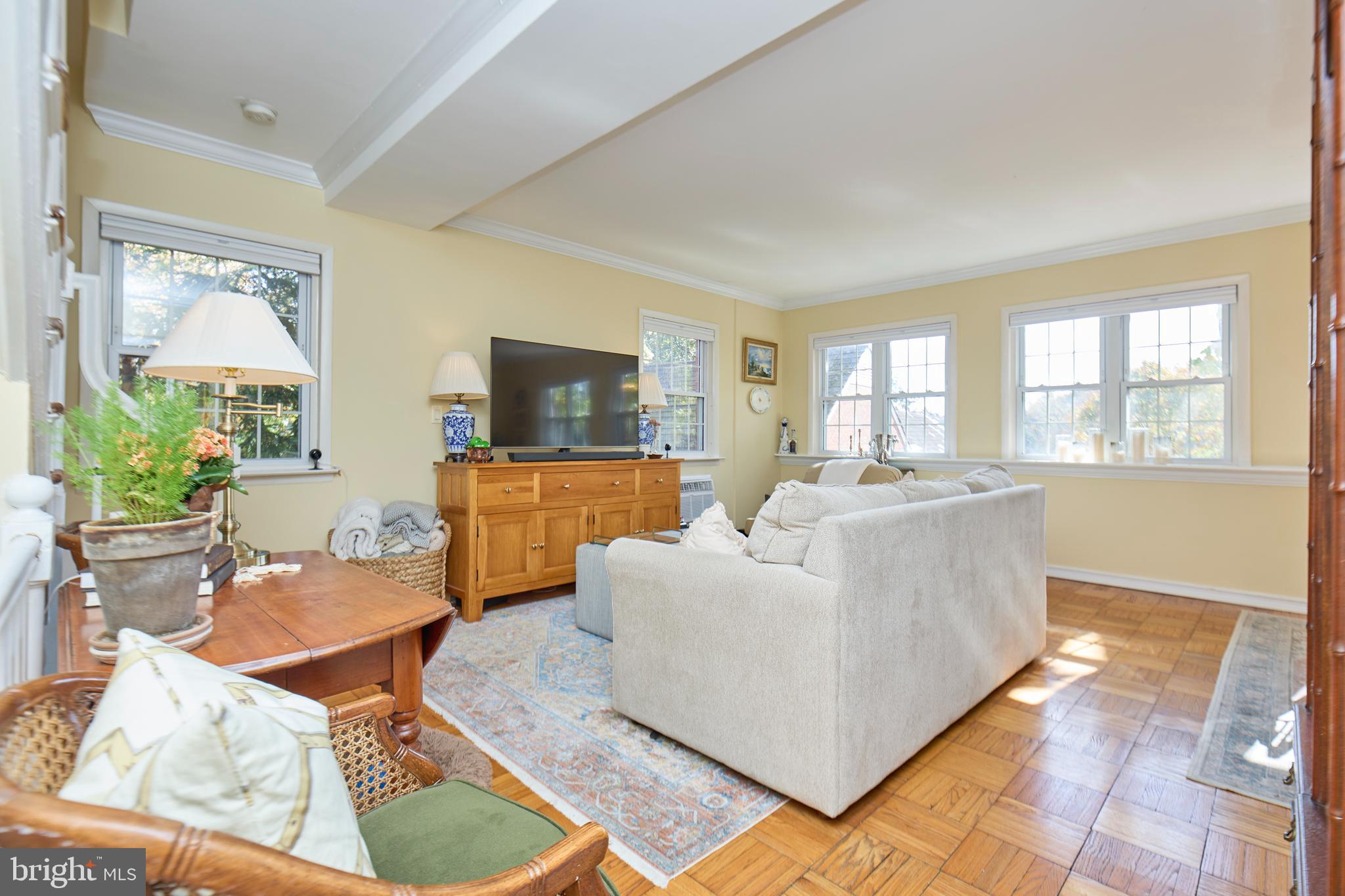 1638 MOUNT EAGLE PLACE