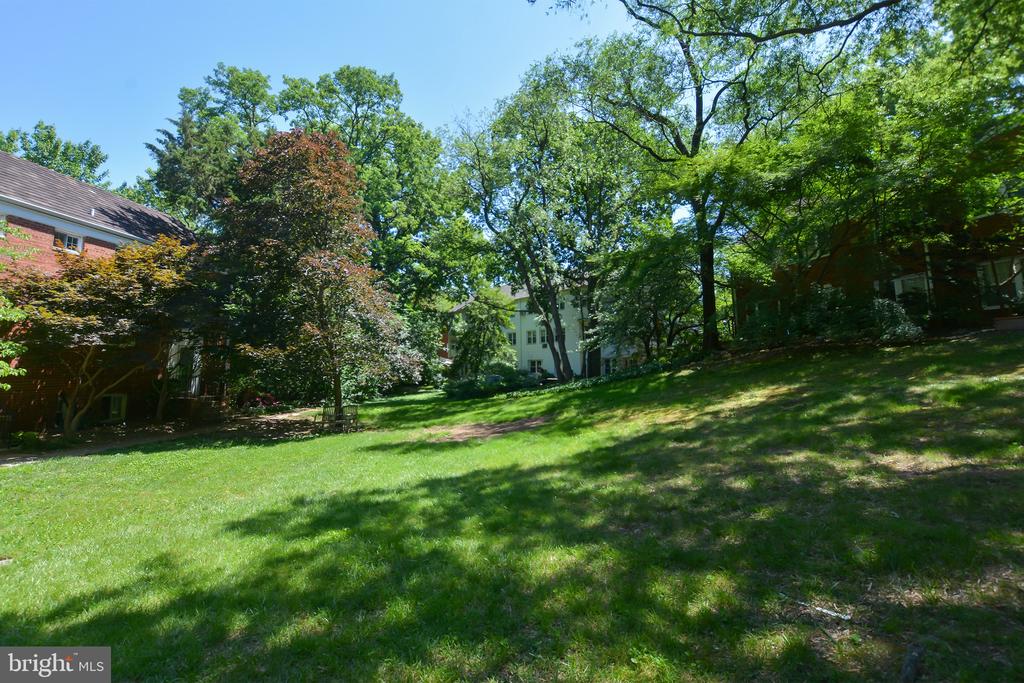 3311 MARTHA CUSTIS DRIVE