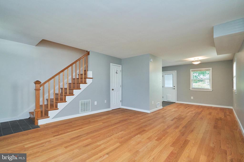327 LAVERNE AVENUE
