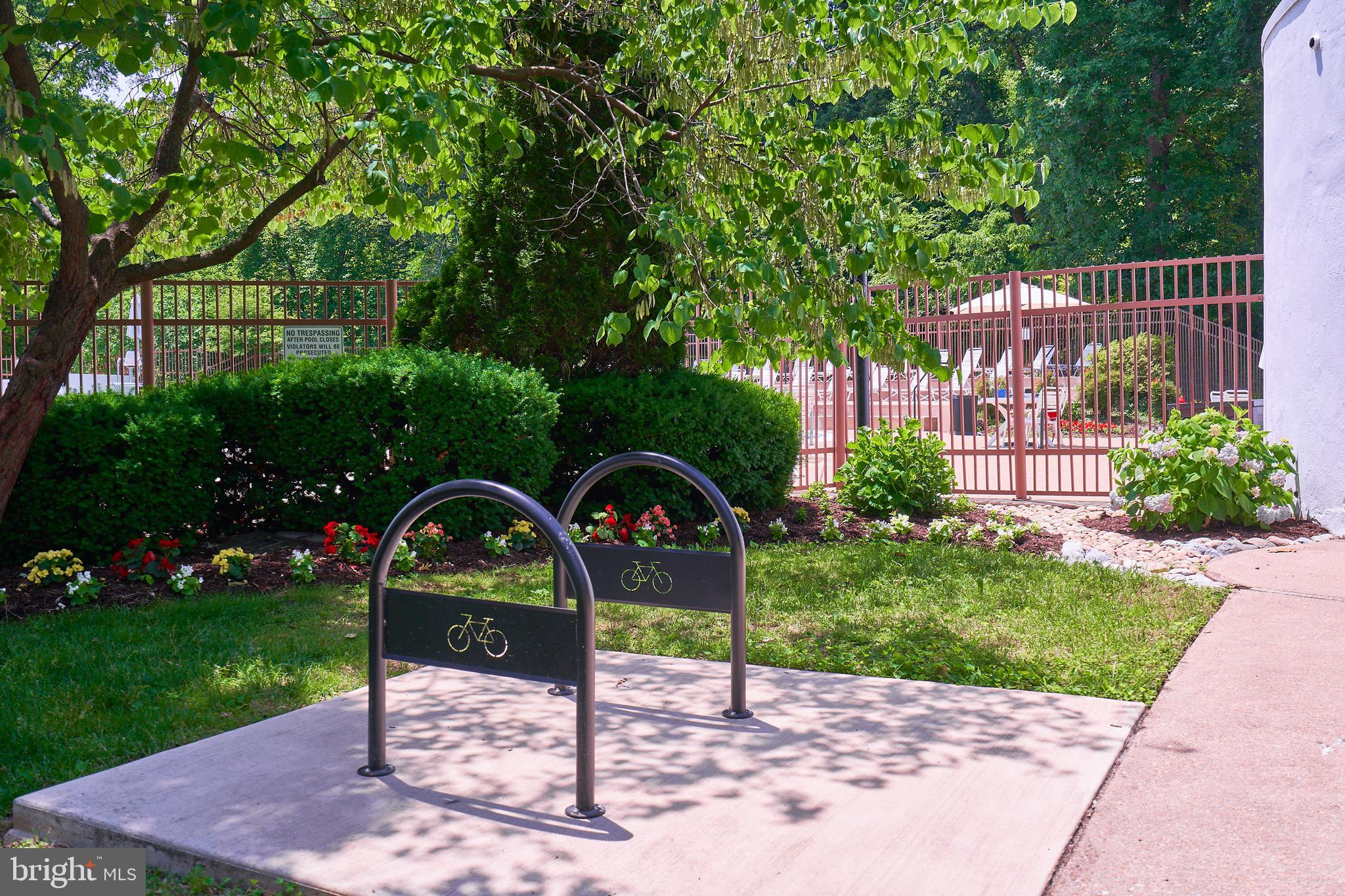 1553 MOUNT EAGLE PLACE