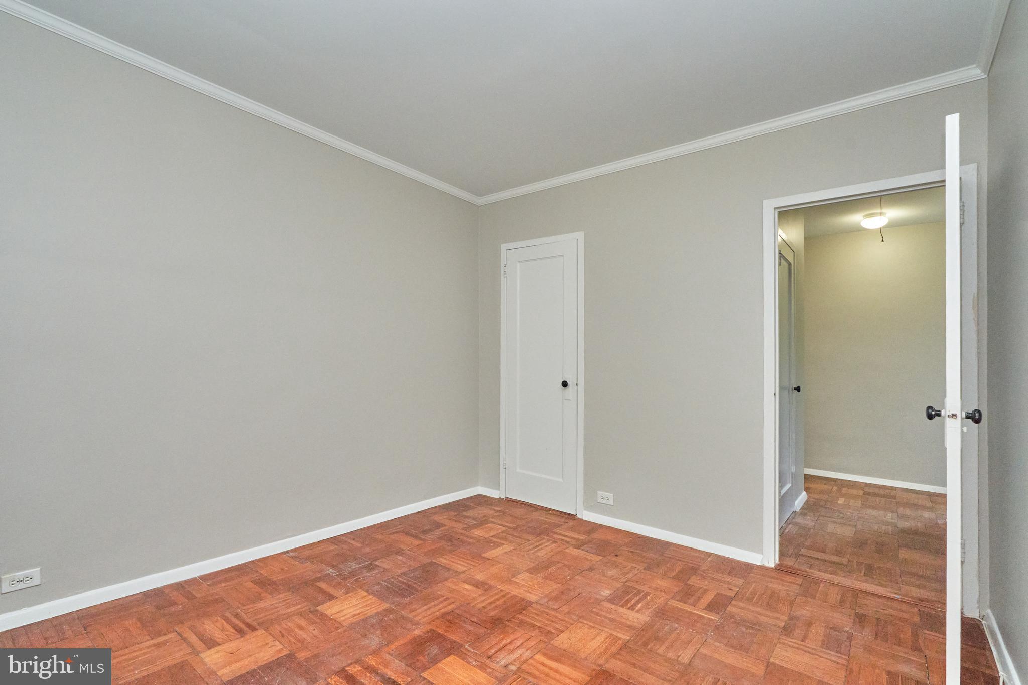 1553 MOUNT EAGLE PLACE