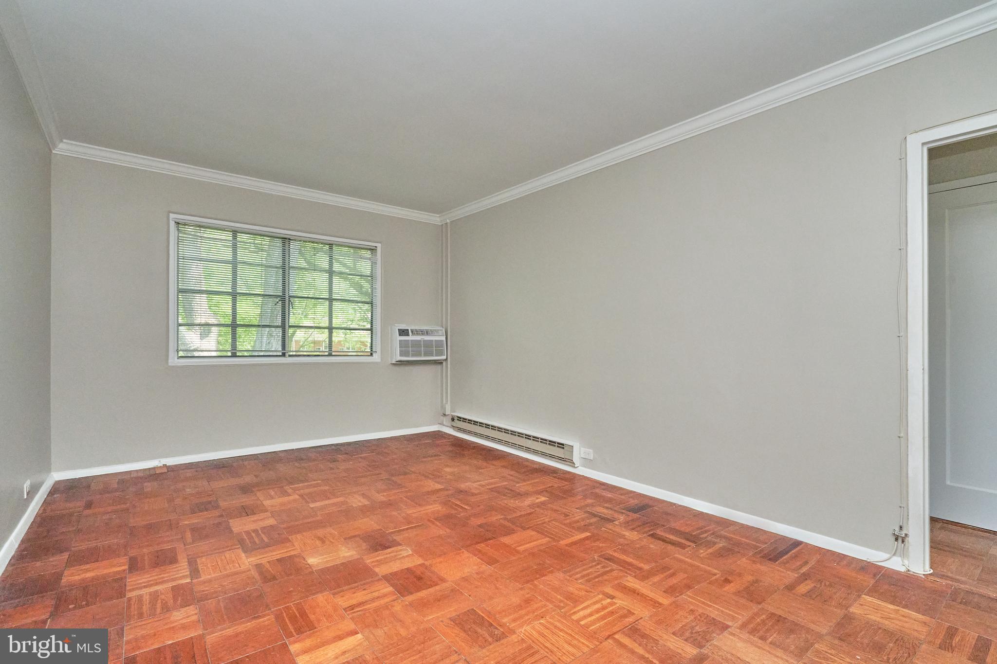 1553 MOUNT EAGLE PLACE