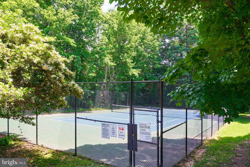 3430 MARTHA CUSTIS DRIVE
