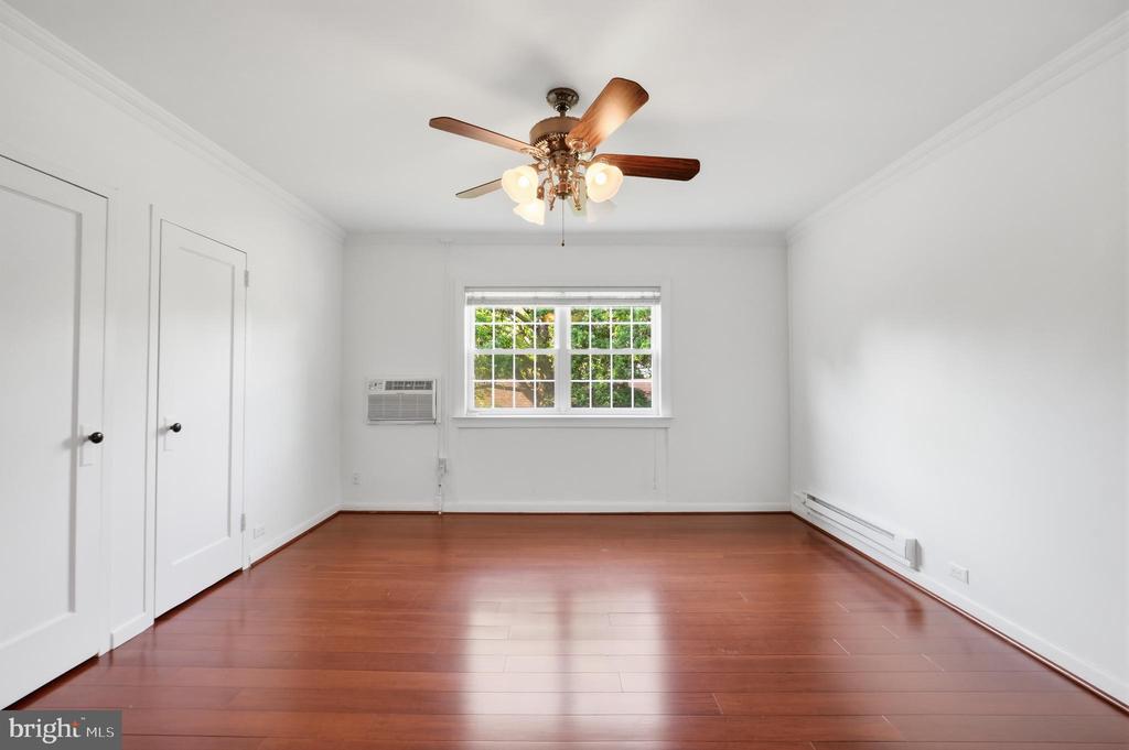 3430 MARTHA CUSTIS DRIVE