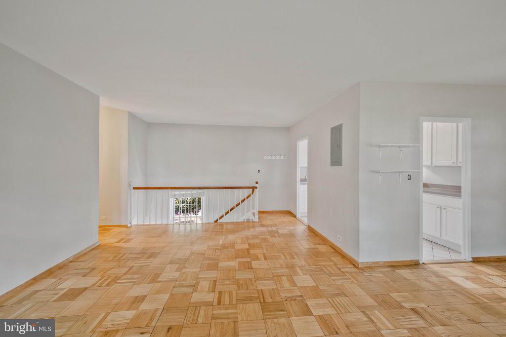 1210 MARTHA CUSTIS DRIVE Unit: 503-1210